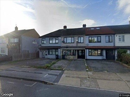 2 Bed Flat, Cherry Tree Lane, RM13