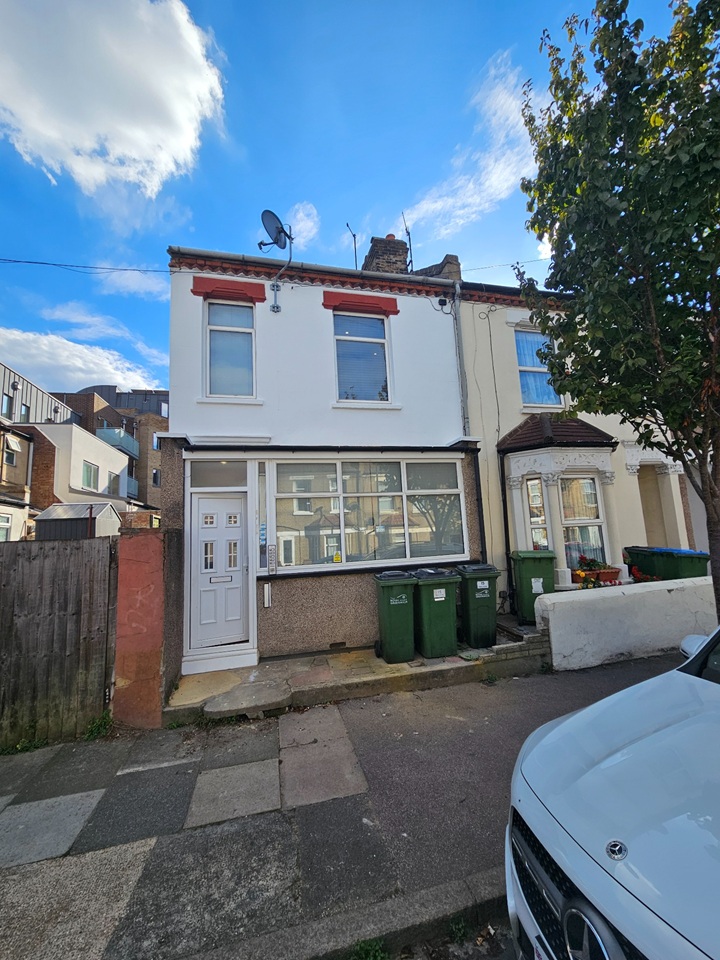 Studio Flat, Abery St, SE18