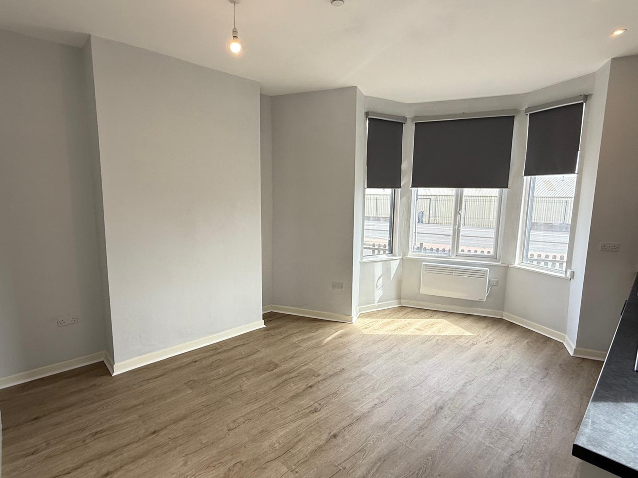 1 Bed Flat, Woodview Terrace, LS11 photo 5