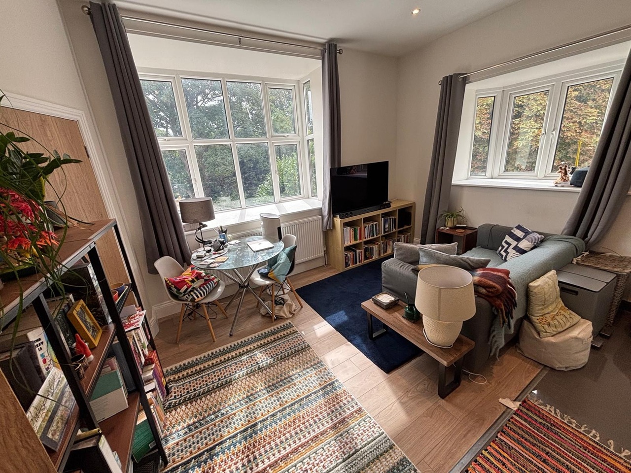1 Bed Flat, North Hill Road, LS6