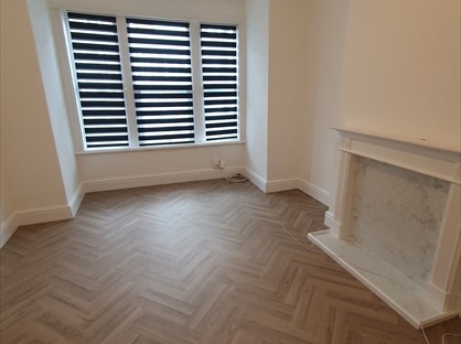1 Bed Flat, Roman Place, LS8
