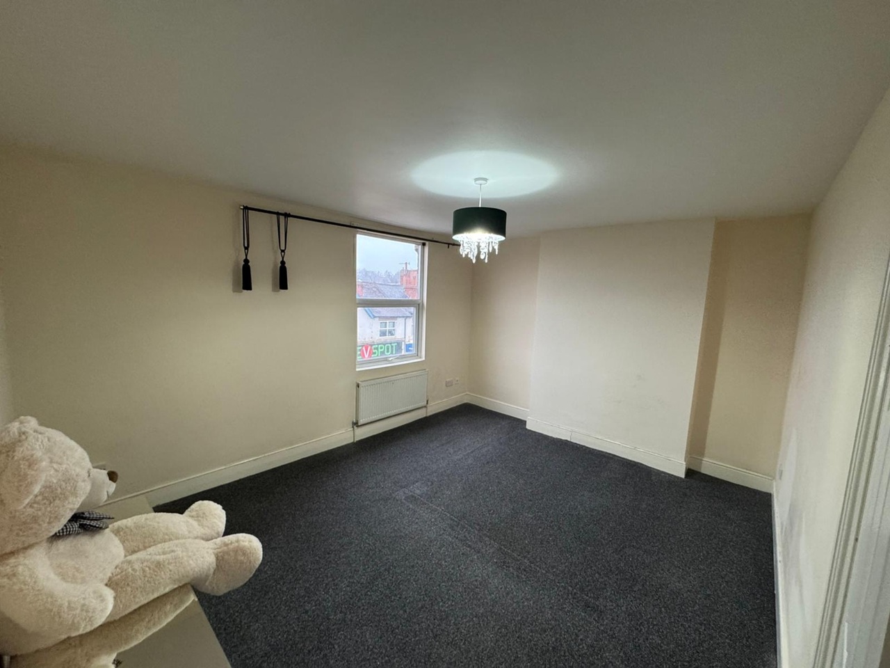 2 Bed Flat, Mansfield Road, NG5 photo 4