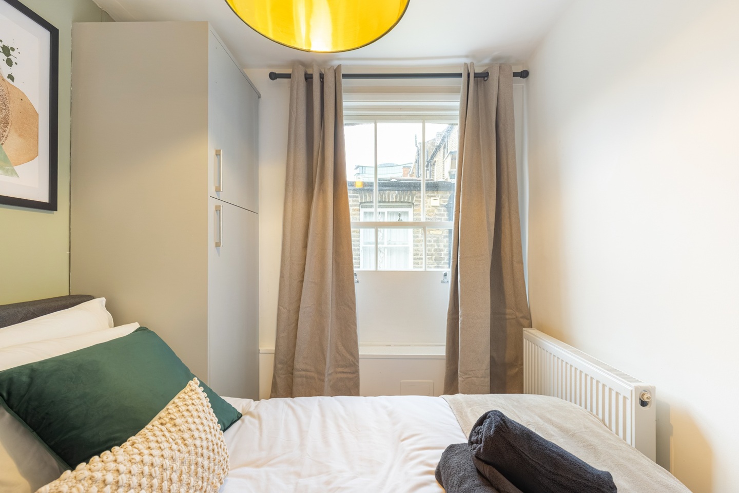 2 Bed Flat, Archel Road, W14 photo 5