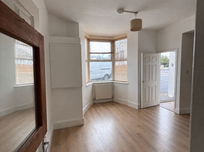 2 Bed Flat, Chatham Street, CT11