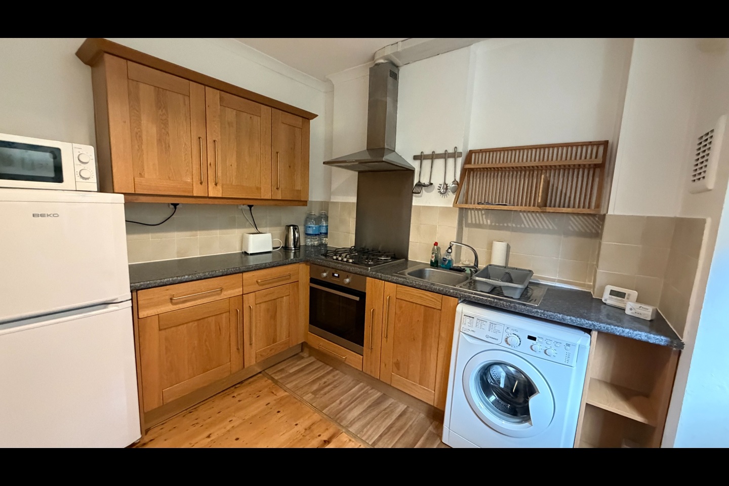 1 Bed Flat, Devon Mansions, SE1 photo 3
