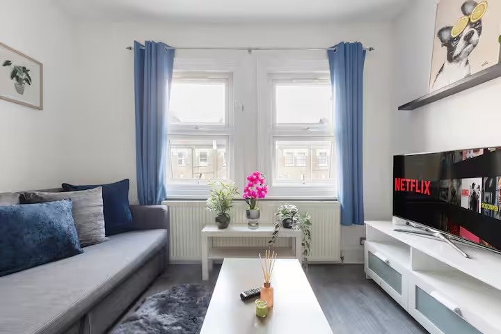 3 Bed Flat, Glazbury Road, W14