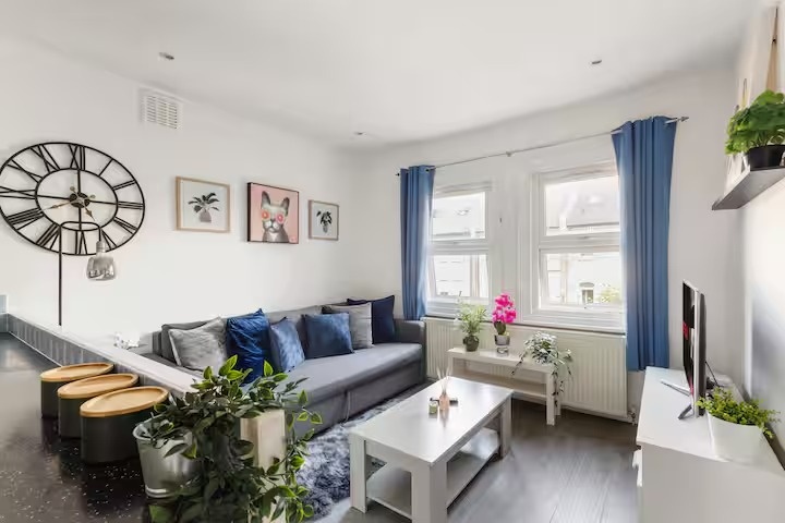3 Bed Flat, Glazbury Road, W14 photo 5