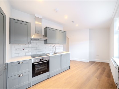 1 Bed Flat, Stallard St, BA14