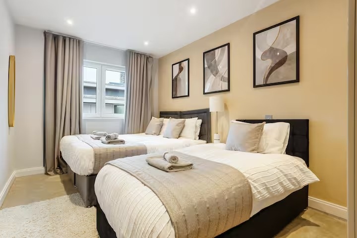 2 Bed Flat, Lombard Road, SW11 photo 5