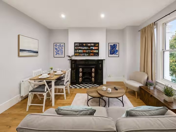 2 Bed Flat, Edgeley Road, SW4