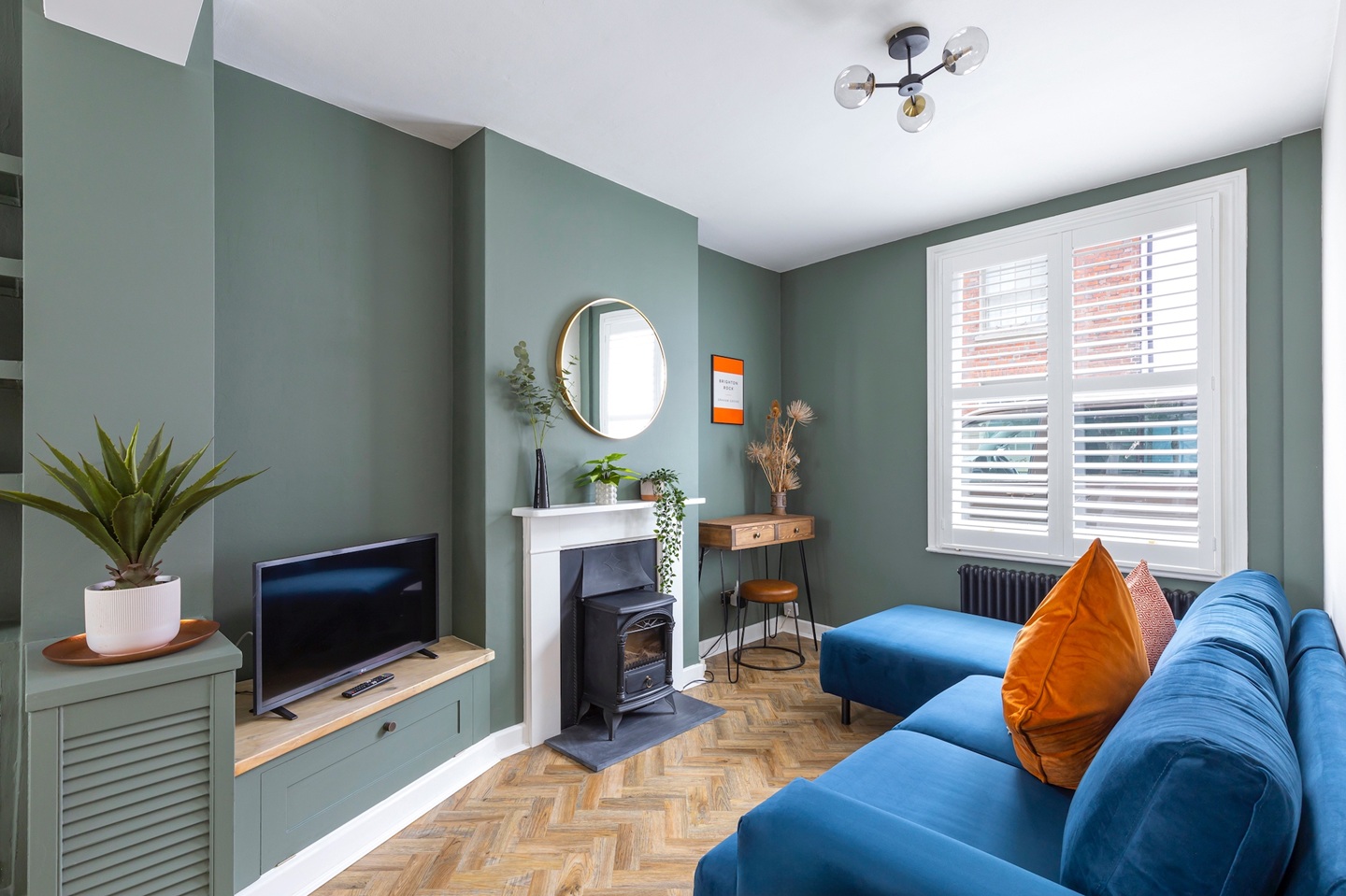 2 Bed Terraced House, Queens Gardens, BN1