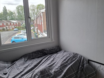 Room in a Shared House, Regis Heath Road, B65