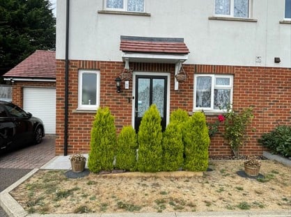 3 Bed Semi-Detached House, Meyrick Gardens, LU1
