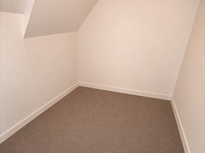 2 Bed Flat, Welling High St, DA16