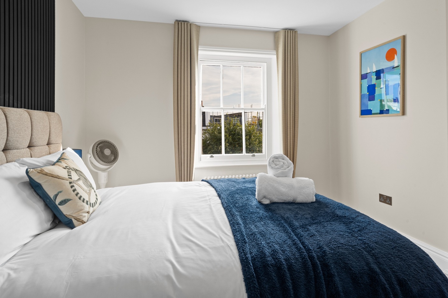 Room in a Shared Flat, Old Brompton Road, SW5