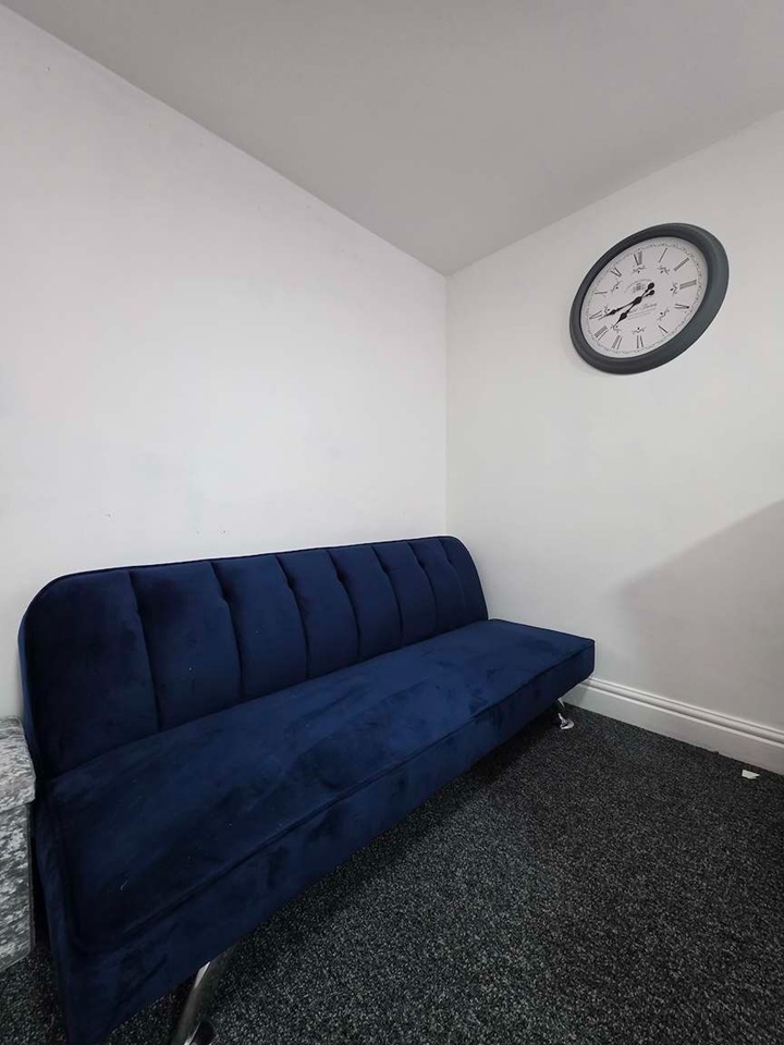 1 Bed Flat, Monthermer Road, CF24 photo 2