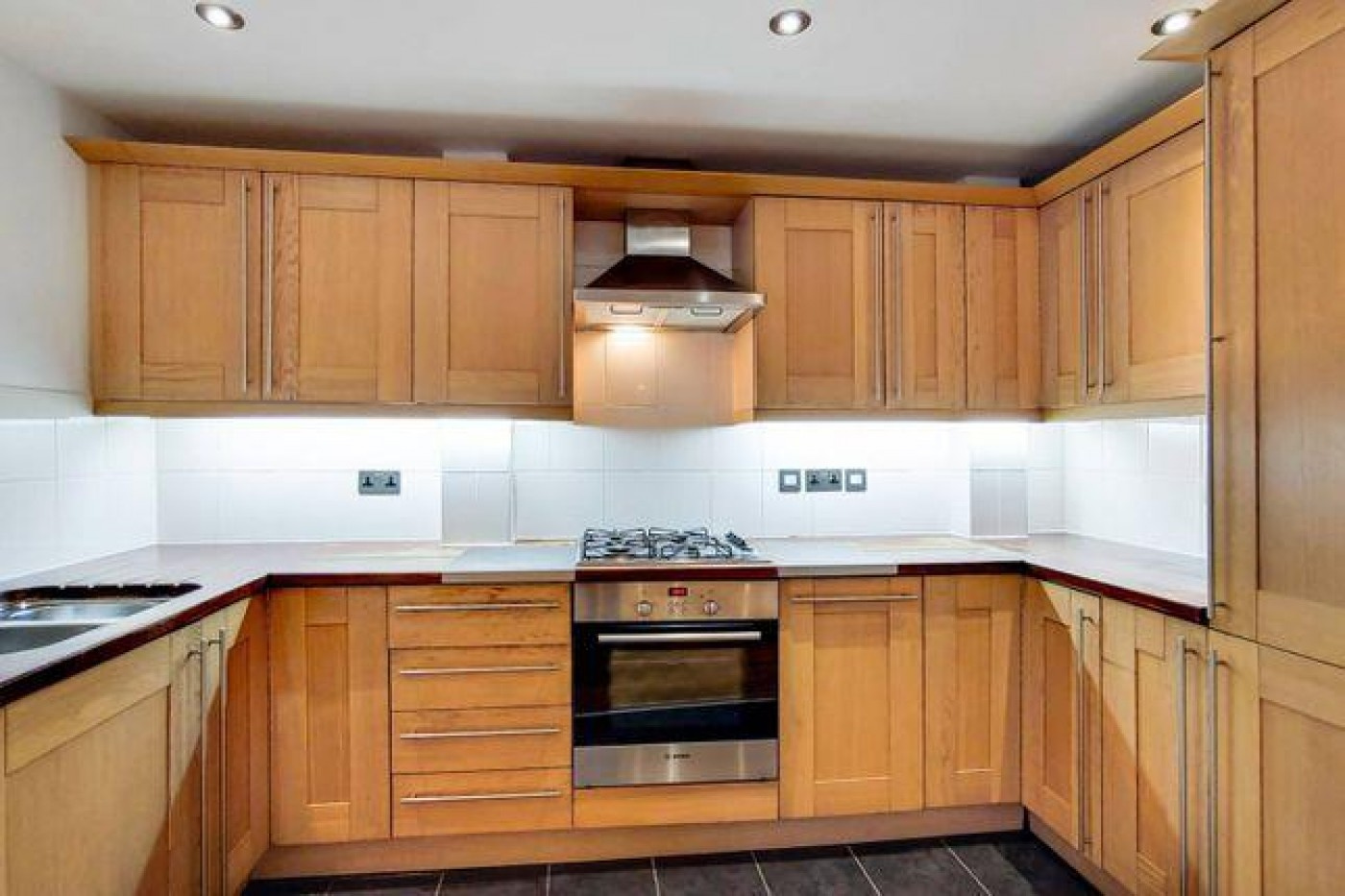 2 Bed Flat, St Johns Wood, NW8 photo 3