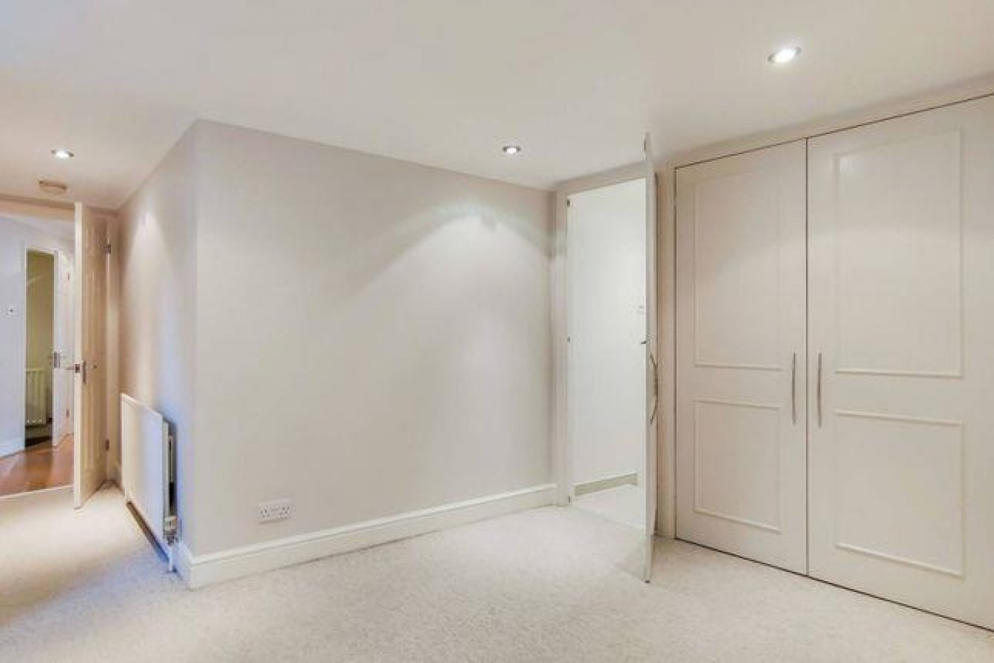 2 Bed Flat, St Johns Wood, NW8 photo 5