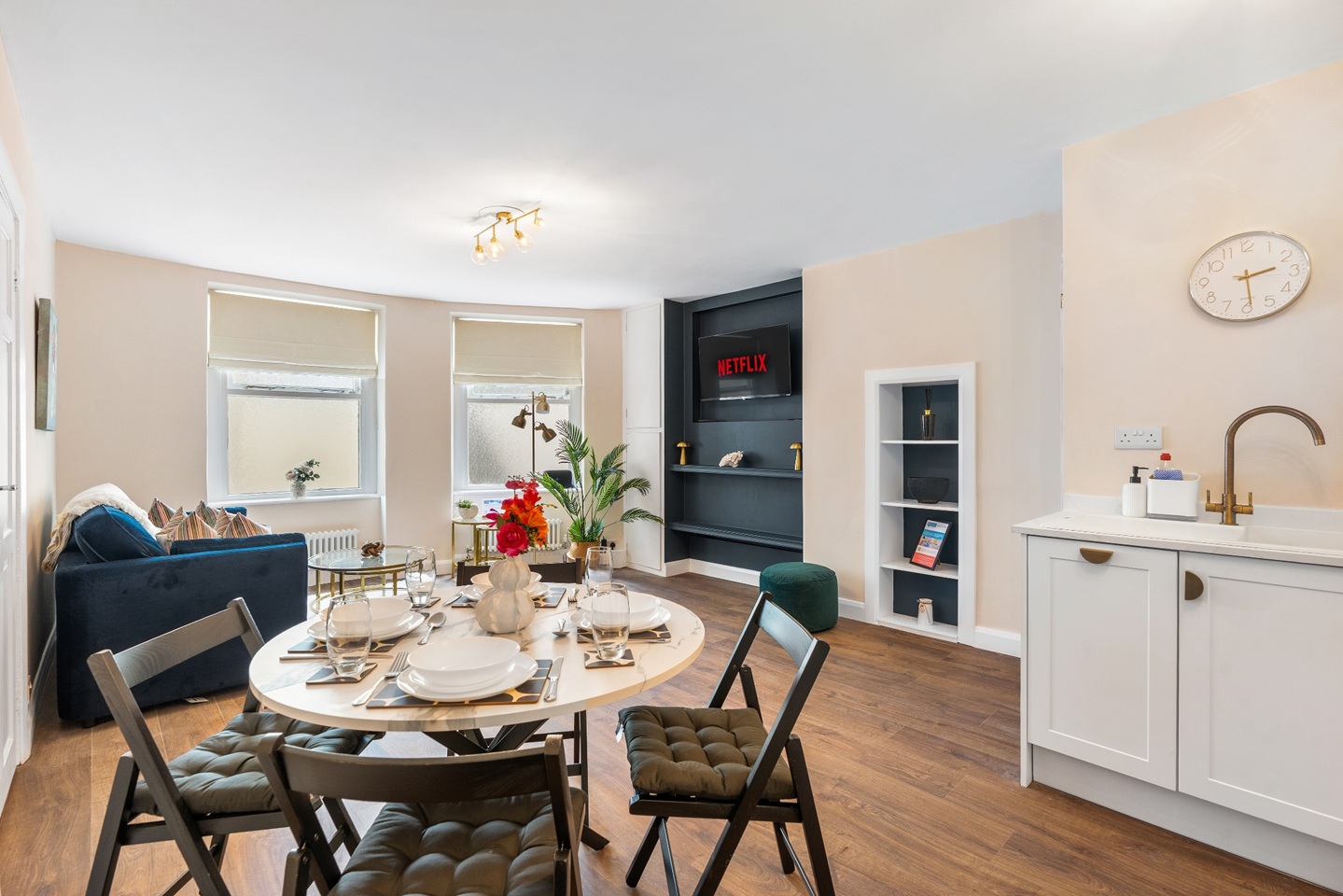 1 Bed Flat, Lowerground Floor, BN1 photo 4