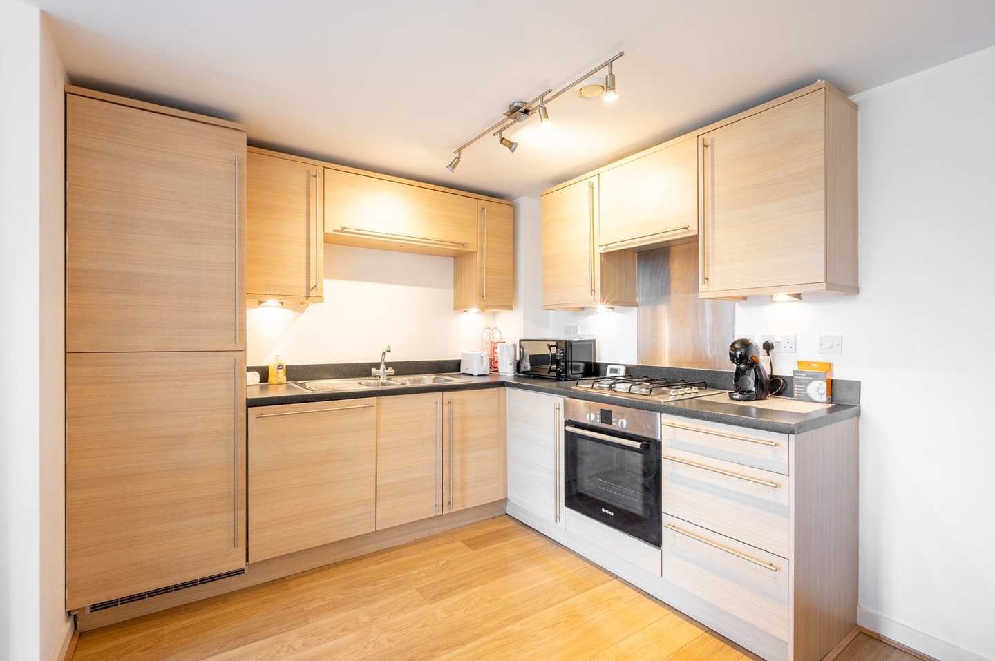 1 Bed Flat, Shepperton Road, N1 photo 3