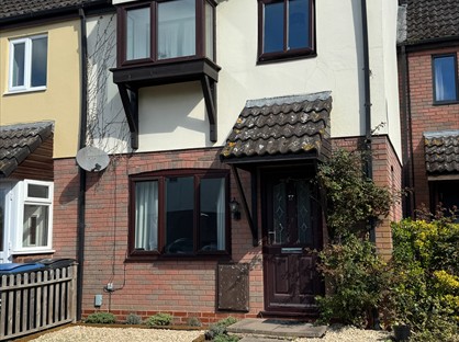 3 Bed Terraced House, Willow Close, B49