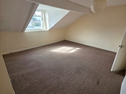 3 Bed Maisonette, King St, CH44