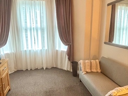 1 Bed Flat, Upper Newtownards Road, BT4