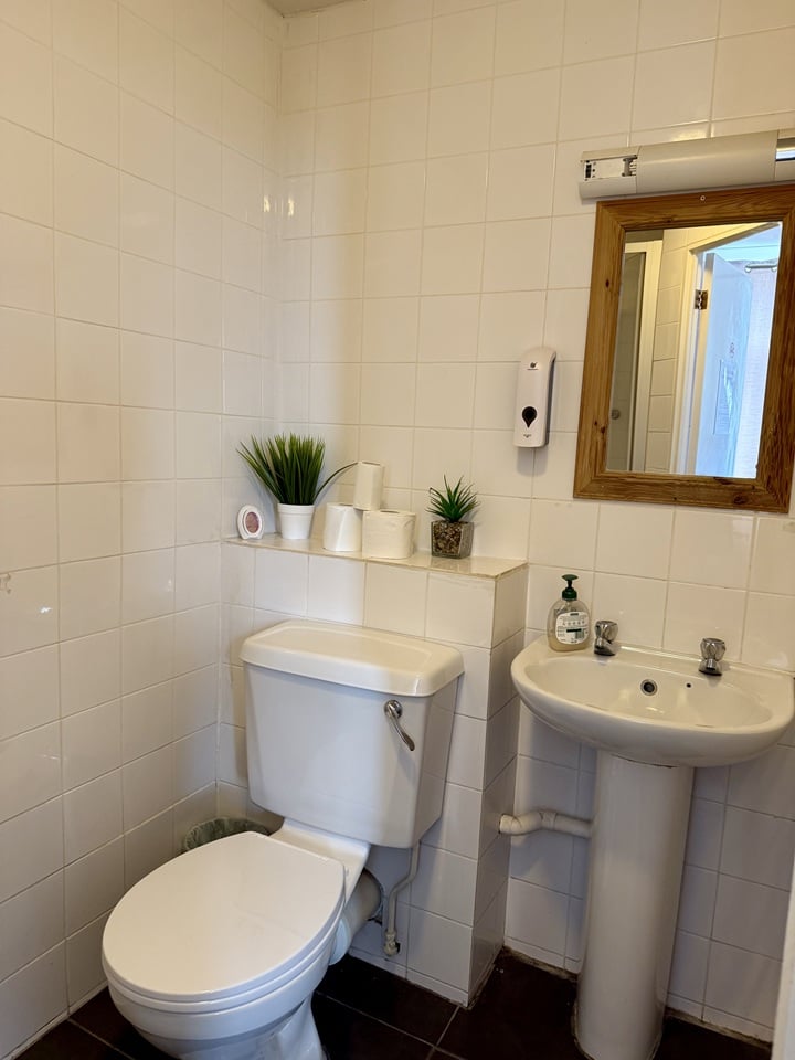 Studio Flat, Charlotte St, BN2 photo 5