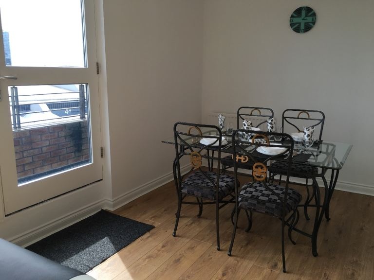 4 Bed Penthouse, Minerva Way, G3 photo 3