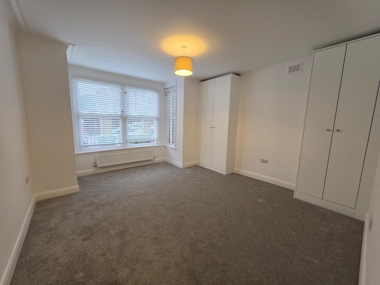 2 Bed Flat, Bushey Hill Road, SE5 photo 2