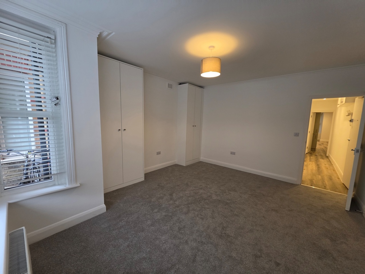 2 Bed Flat, Bushey Hill Road, SE5 photo 3