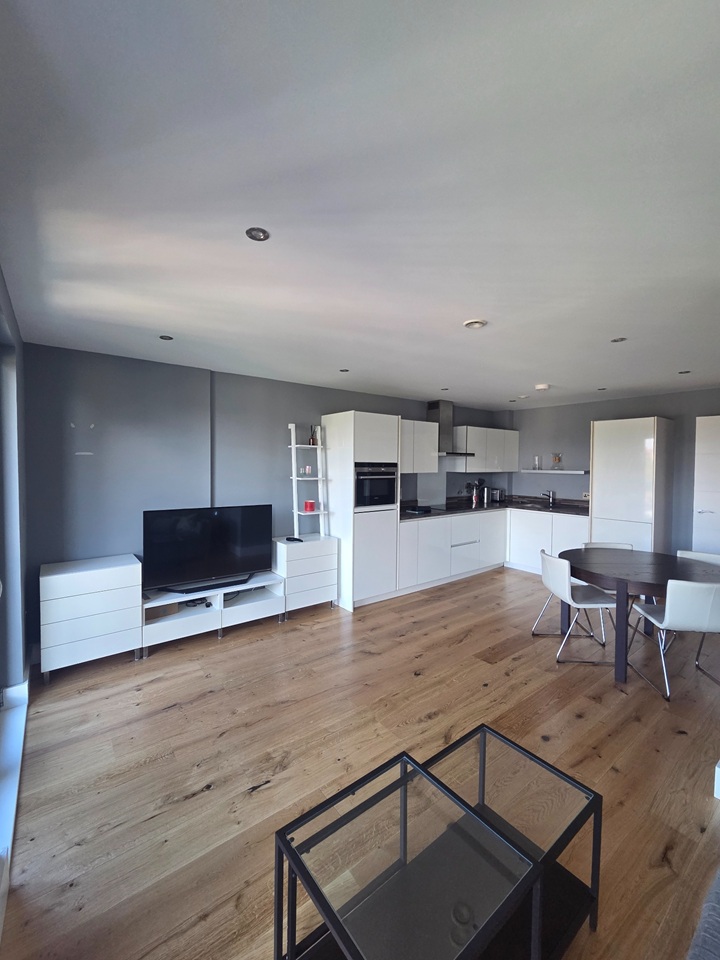 1 Bed Flat, Camden Road, NW1 photo 2