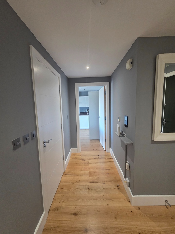 1 Bed Flat, Camden Road, NW1 photo 3