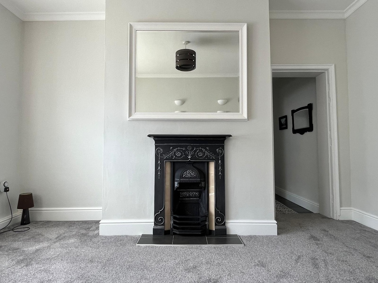 2 Bed Flat, Anita St, M4 photo 3