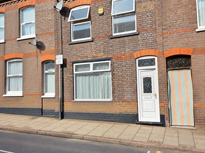 4 Bed Terraced House, Ashton Road, LU1