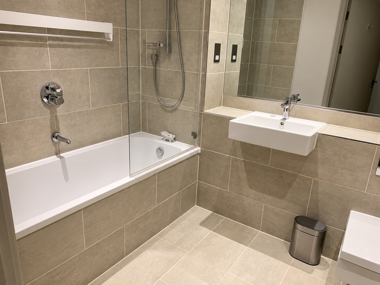 1 Bed Flat, Caledonian Road, N1 photo 3