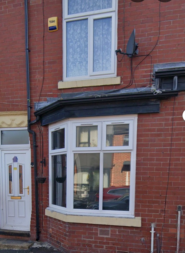 2 Bed Terraced House, Bunyard St, M8