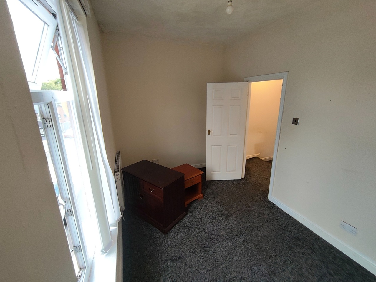 2 Bed Terraced House, Bunyard St, M8 photo 5
