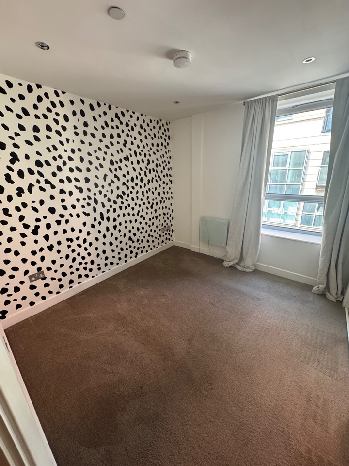 2 Bed Flat, Marsh St, BS1 photo 5
