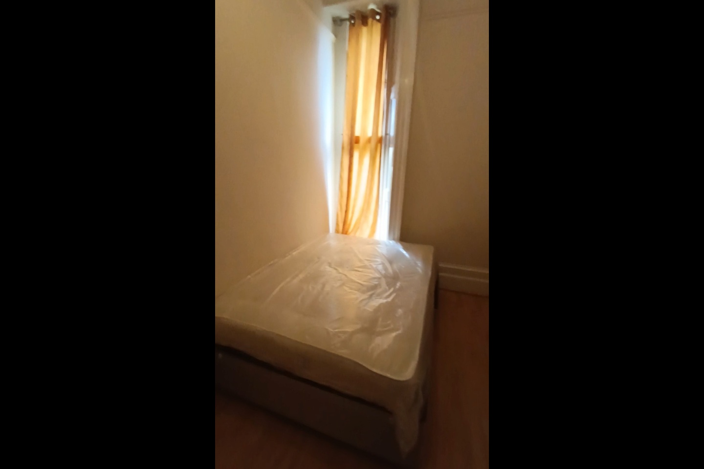 Studio Flat, Howley Place, W2 photo 5