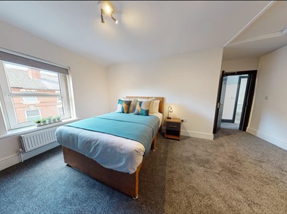 Room in a Shared House, Liscard Road, CH44