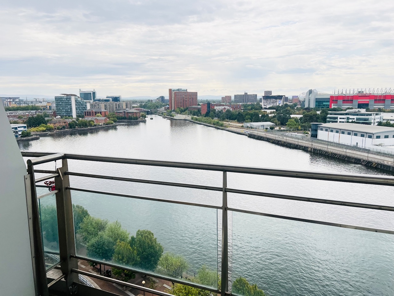 Room in a Shared Flat, Salford Quays, M50