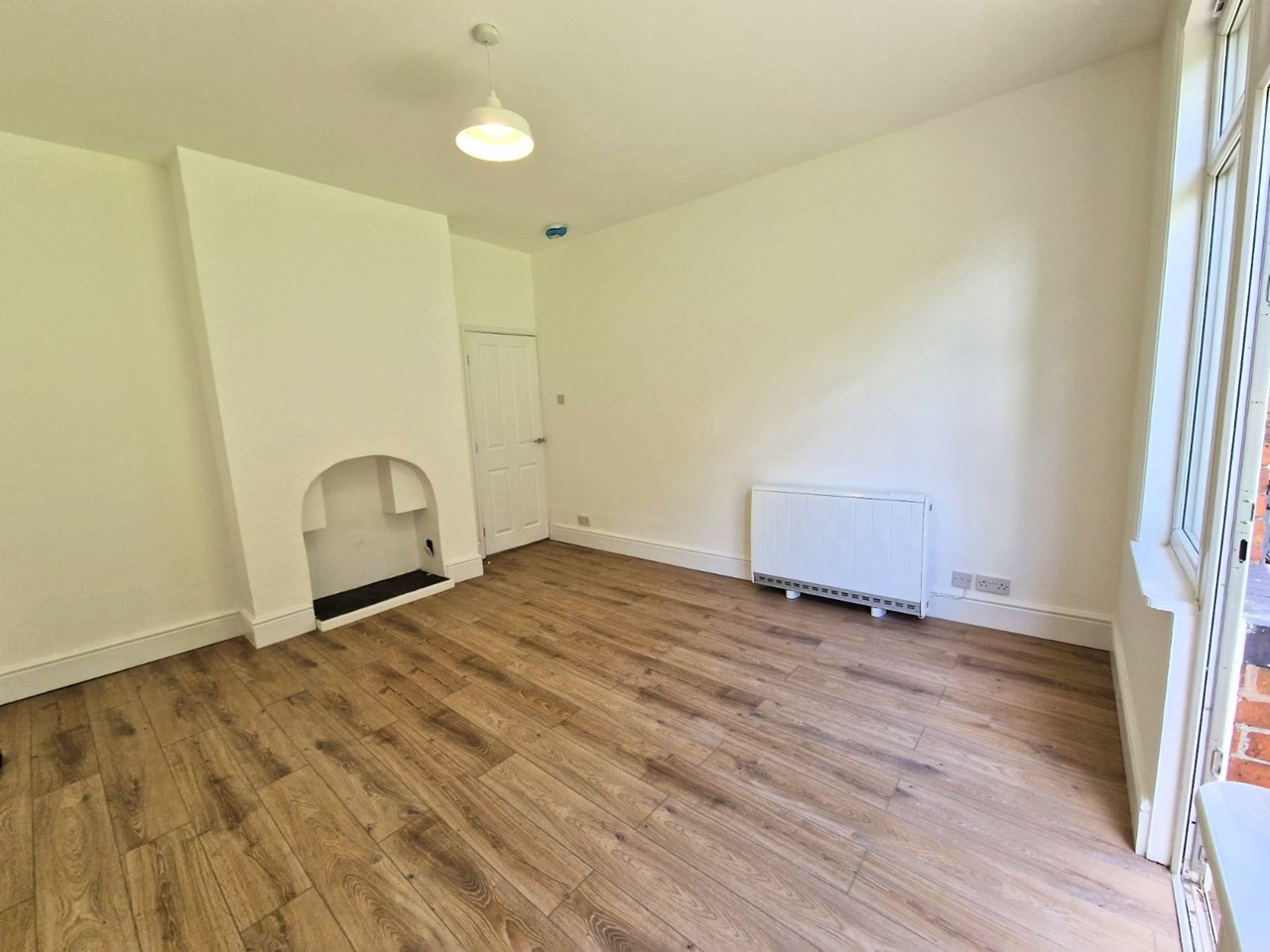 1 Bed Flat, Fordhouse Lane, B30 photo 5