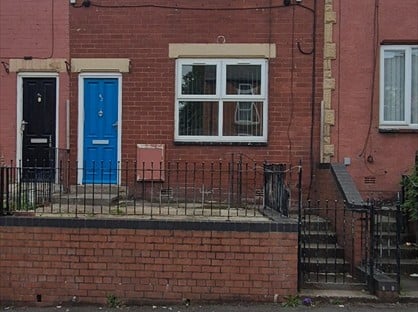 2 Bed Terraced House, Oversley St, S9