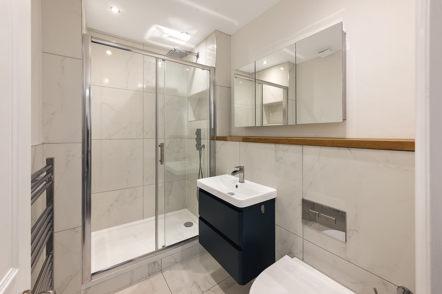 2 Bed Flat, Old Brompton Road, SW7 photo 5