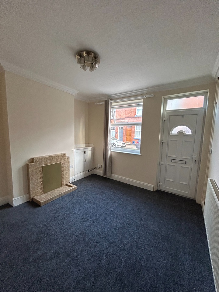 3 Bed End Terrace, Montague Road, LE2