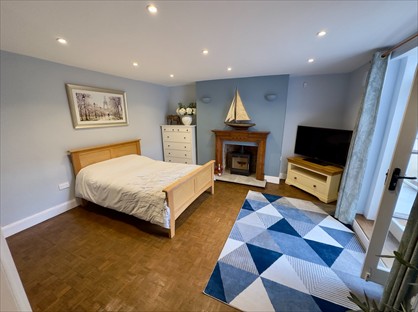 Studio Flat, Clarence Square, GL50
