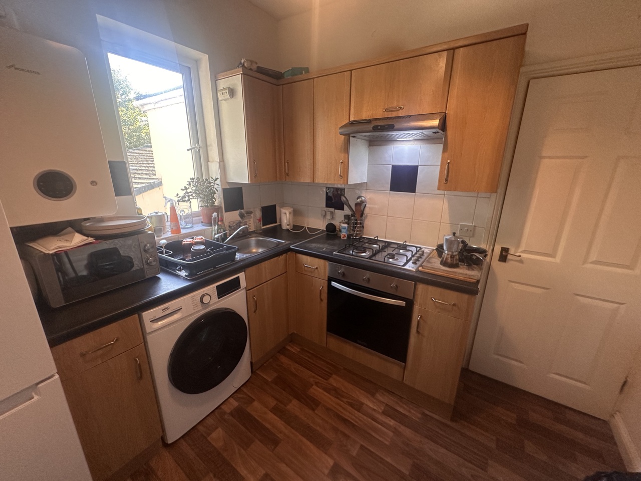 2 Bed Flat, The Three Lamps, BS4 photo 4
