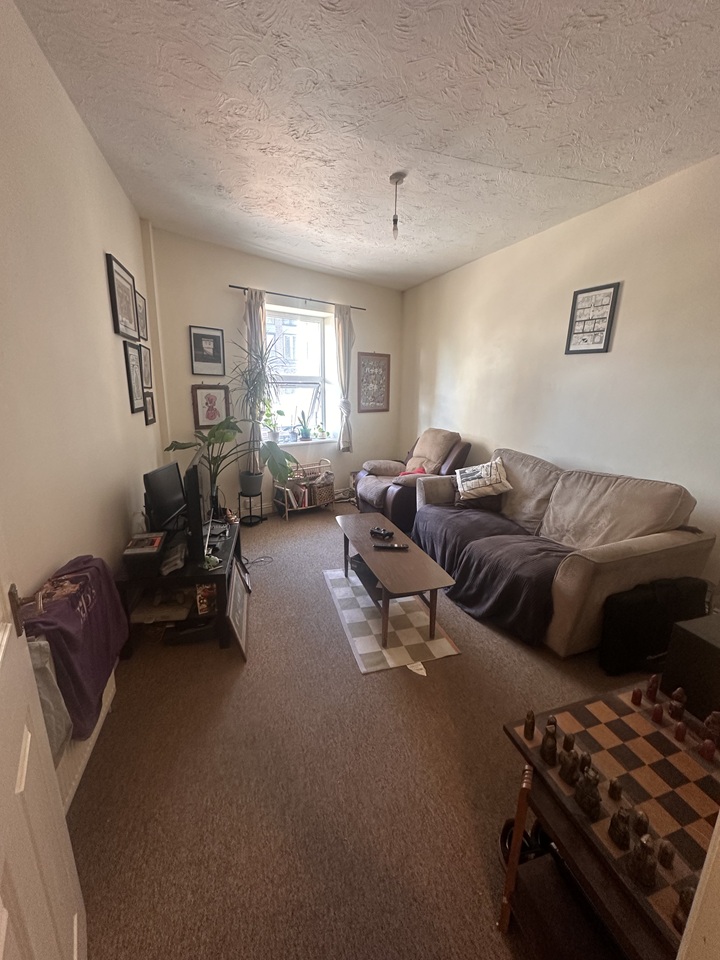 2 Bed Flat, The Three Lamps, BS4