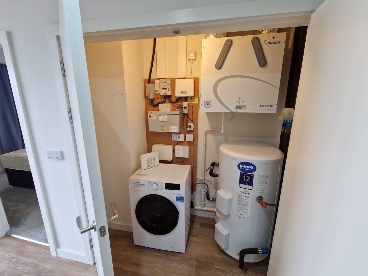 1 Bed Flat, Oxygen Tower, M1 photo 2